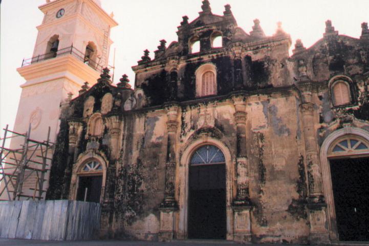 granada_building.jpg