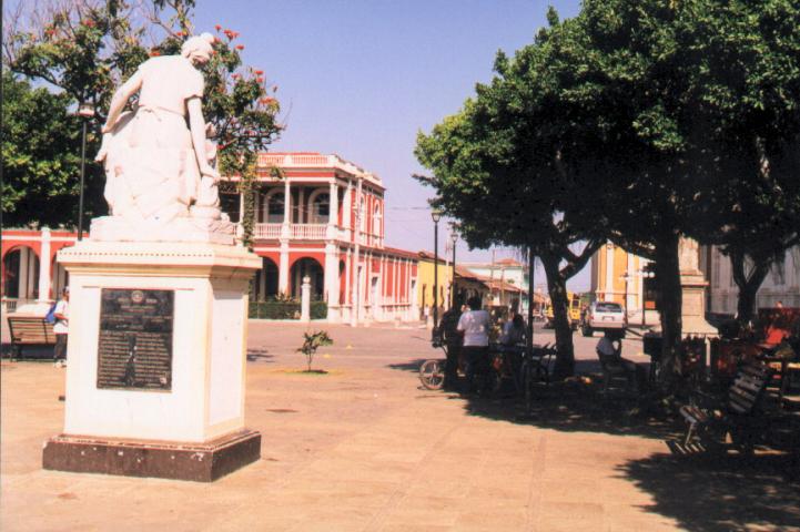 granada_plaza_central.jpg